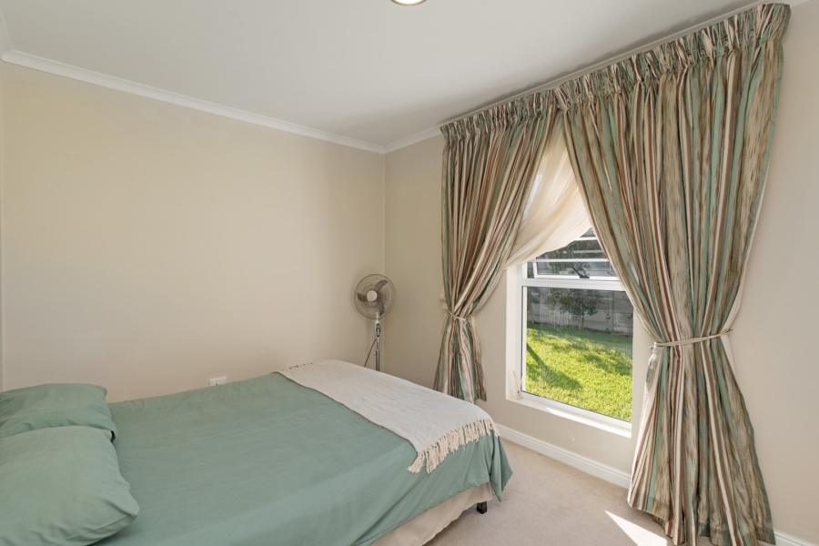 4 Bedroom Property for Sale in Sunningdale Western Cape